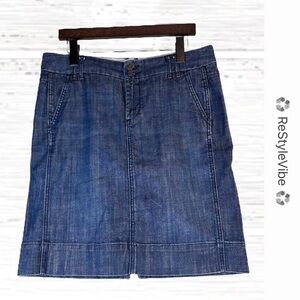 GAP Women’s Size 10 Skirt Denim Jean Pencil Knee Length Stretch Back Slit
